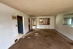 218 N Eucalyptus Ave, Waterford, CA 95386 - Photo 6