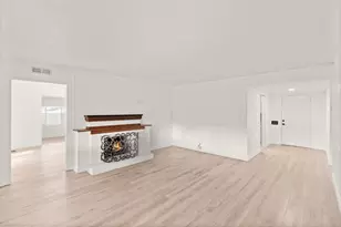 6920 Hogan Dr, Sacramento, CA 95822 - Photo 14