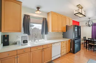 10167 Country Way, Sacramento, CA 95827 - Photo 8