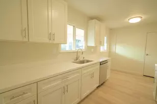 1300 Shadowglen Rd, Sacramento, CA 95864 - Photo 6