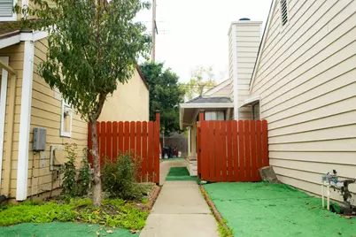 2263 Sandcastle Way, Sacramento, CA 95833 - Photo 4