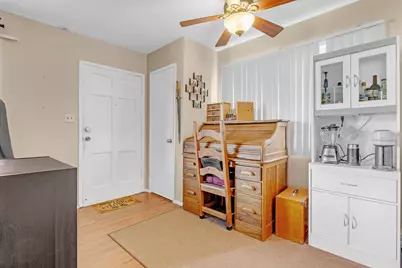 9001 Casals Street #4, Sacramento, CA 95826 - Photo 6