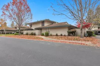 111 Roundtree Court, Sacramento, CA 95831 - Photo 20