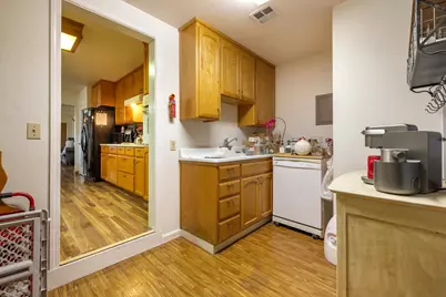 381 Wallis Avenue, Gustine, CA 95322 - Photo 30