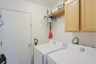 328 Burns Creek Ct, Waterford, CA 95386 - Photo 10