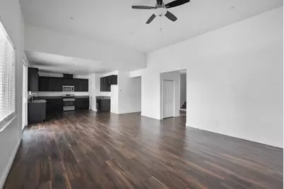 1974 Gus Villalta Drive, Los Banos, CA 93635 - Photo 10