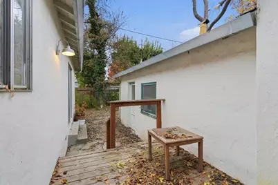 1147 N Country Club Boulevard, Stockton, CA 95204 - Photo 30