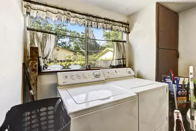 5712 San Juan Avenue, Citrus Heights, CA 95610 - Photo 28