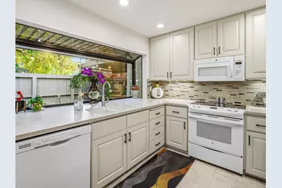 506 Elmhurst Circle, Sacramento, CA 95825 - Photo 10