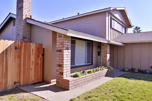 2345 Rogue River Dr, Sacramento, CA 95826 - Photo 2