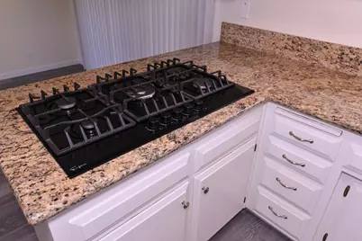 2345 Rogue River Drive, Sacramento, CA 95826 - Photo 18