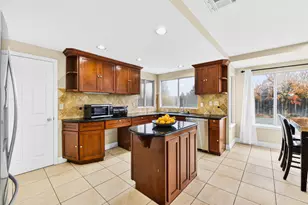 8880 Inisheer Way, Sacramento, CA 95828 - Photo 22