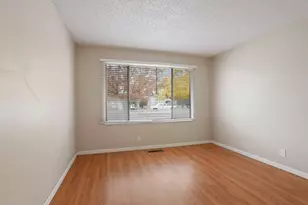 1021 S Mills Ave, Lodi, CA 95242 - Photo 8