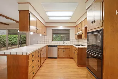 1021 S Mills Avenue, Lodi, CA 95242 - Photo 12