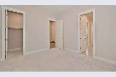 1047 Lassen Peak Drive, El Dorado Hills, CA 95762 - Photo 32