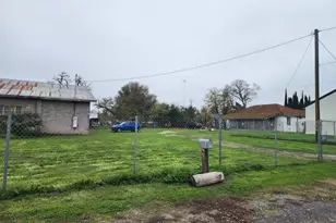 292 W Lathrop Rd, Lathrop, CA 95330 - Photo 4