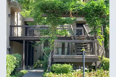 700 Woodside Ln E #5, Sacramento, CA 95825 - Photo 2