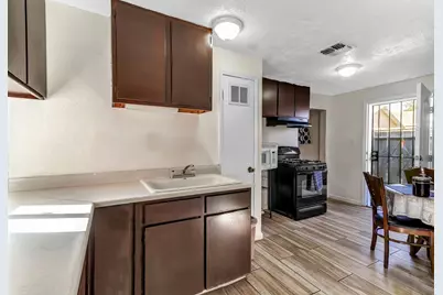 320 Acacia Street, Lodi, CA 95240 - Photo 8