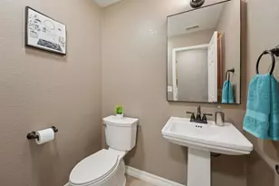 1463 Evergreen Ct, Tracy, CA 95376 - Photo 10