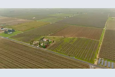 16221 Carrolton Road, Escalon, CA 95320 - Photo 1
