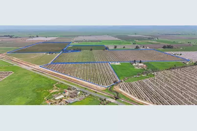 4506 S Ispen, Le Grand, CA 95333 - Photo 2