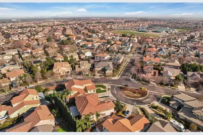 145 N Hancock Park Drive, Mountain House, CA 95391 - Photo 78