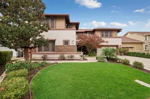 145 N Hancock Park Dr, Mountain House, CA 95391 - Photo 2