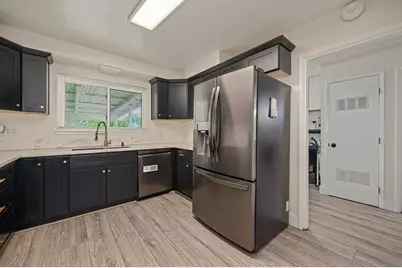 2005 Woodstock Way, Sacramento, CA 95825 - Photo 18