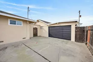 2005 Woodstock Way, Sacramento, CA 95825 - Photo 4