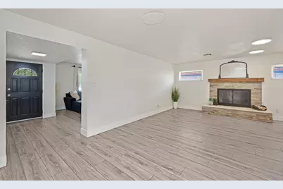 2005 Woodstock Way, Sacramento, CA 95825 - Photo 14