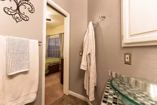 5407 Coral Creek Way, Elk Grove, CA 95758 - Photo 28