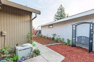 5407 Coral Creek Way, Elk Grove, CA 95758 - Photo 40