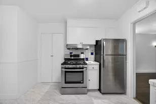 2751 Riverside Blvd, Sacramento, CA 95818 - Photo 10