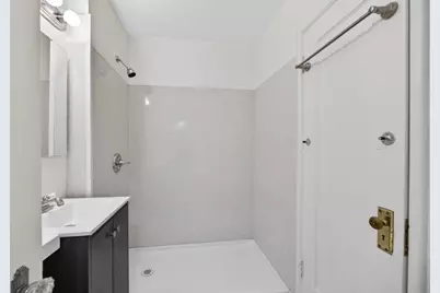 2751 Riverside Boulevard, Sacramento, CA 95818 - Photo 18