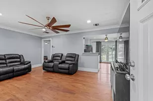 6136 McLaren Ave, Sacramento, CA 95822 - Photo 4