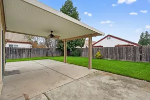 8825 Lemas Rd, Sacramento, CA 95828 - Photo 32