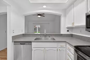 8825 Lemas Rd, Sacramento, CA 95828 - Photo 14