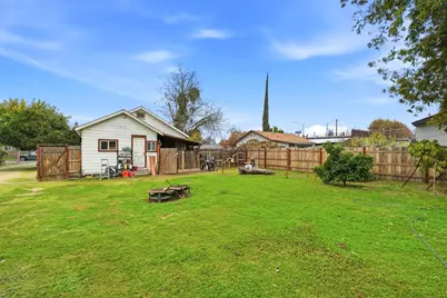 861 Wayside Drive, Turlock, CA 95380 - Photo 32