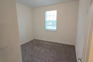 8720 Esperia Wy, Sacramento, CA 95828 - Photo 8