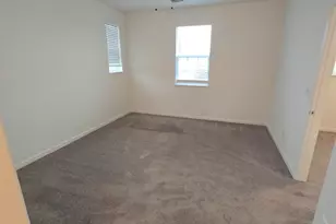 8720 Esperia Wy, Sacramento, CA 95828 - Photo 16