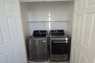 8720 Esperia Wy, Sacramento, CA 95828 - Photo 14