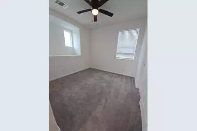 8720 Esperia Way, Sacramento, CA 95828 - Photo 10