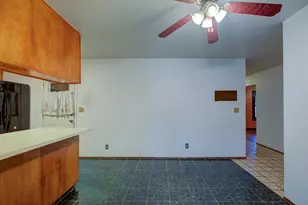 1991 S Adelbert Ave, Stockton, CA 95215 - Photo 14