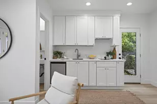 2172 36th St, Sacramento, CA 95817 - Photo 68