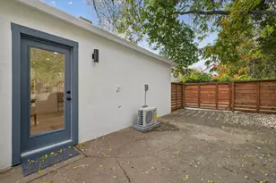 2172 36th St, Sacramento, CA 95817 - Photo 72