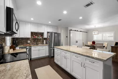 406 N Sunset Drive, Lodi, CA 95240 - Photo 1