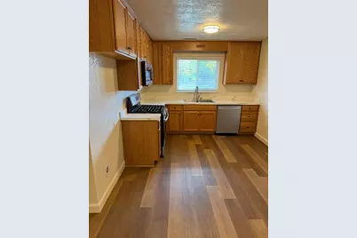 423 Park Avenue, Manteca, CA 95337 - Photo 4