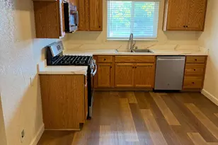 423 Park Ave, Manteca, CA 95337 - Photo 4