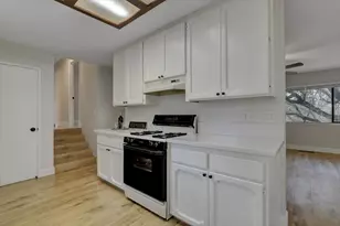 10885 Torrey Pines Dr, Auburn, CA 95602 - Photo 16