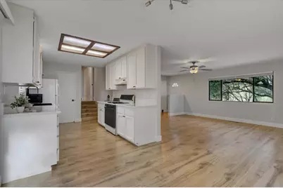 10885 Torrey Pines Drive, Auburn, CA 95602 - Photo 12